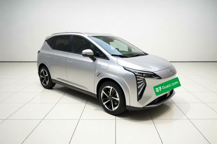 Used AION Y 2023 Plus 610 Smart Edition Ternary Lithium Front Right 45 Deg
