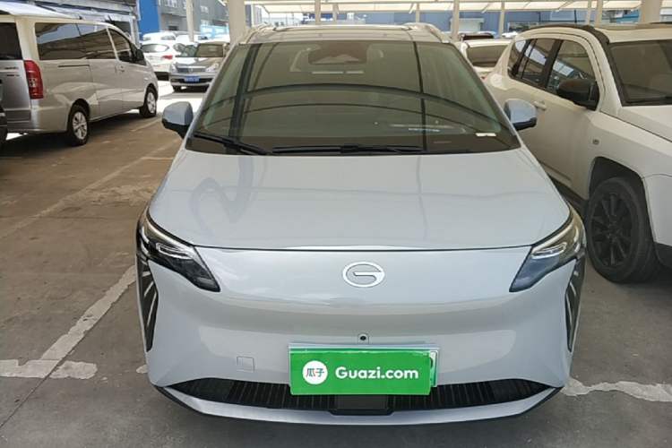 Used AION Y 2023 Plus 510 Smart Edition Front