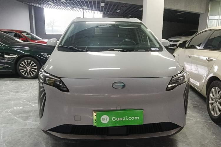 Used AION Y 2023 Plus 510 Enjoy Edition Front