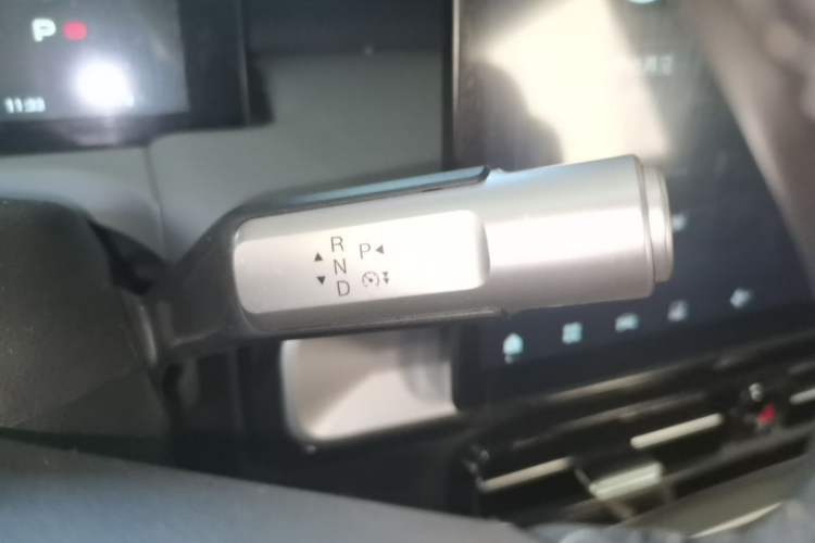 Used AION Y 2023 Younger Star Edition Gear Lever