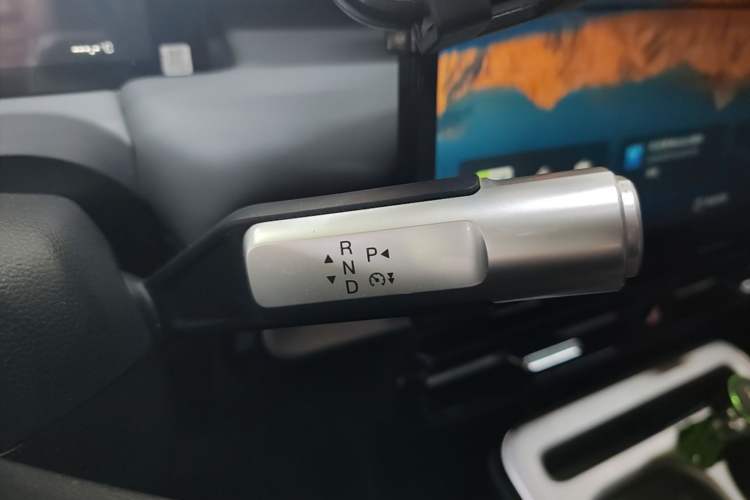 Used AION Y 2023 Plus 510 Enjoy Edition Gear Lever