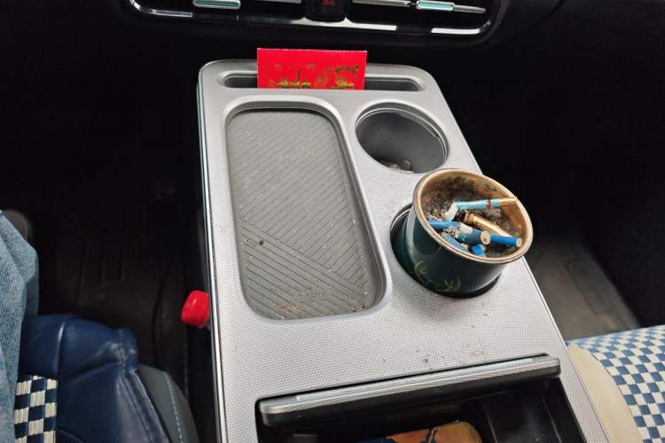Used AION Y 2023 Plus 510 Enjoy Edition Gear Lever
