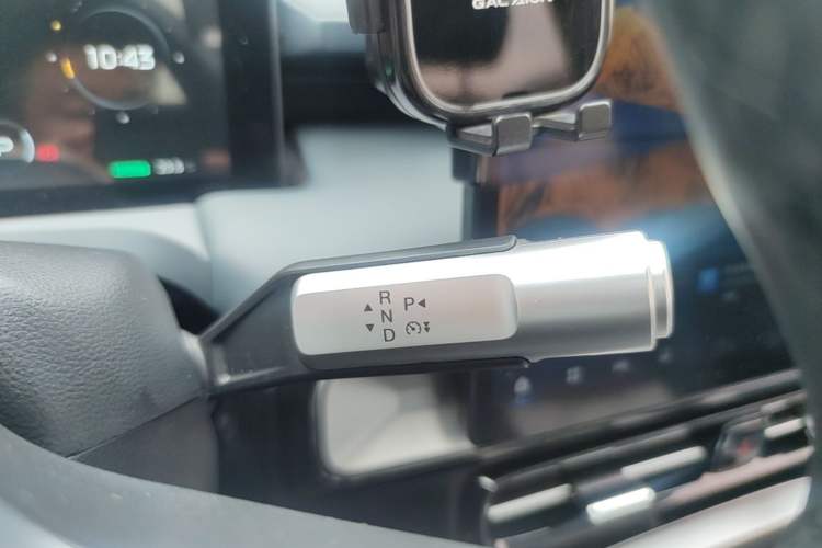 Used AION Y 2023 Plus 510 Smart Edition Gear Lever