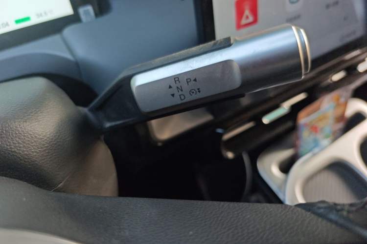 Used AION Y 2023 Younger Gear Lever