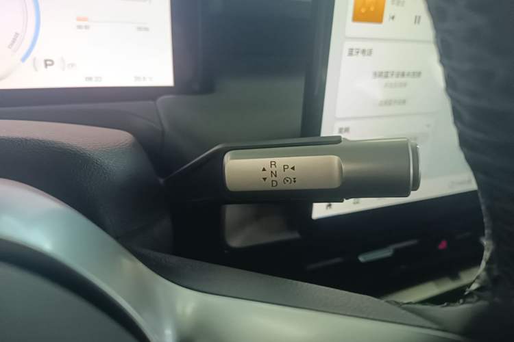 Used AION Y 2023 Younger Gear Lever