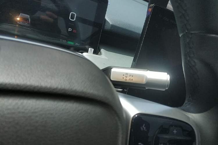Used AION Y 2023 Plus 510 Smart Edition Gear Lever
