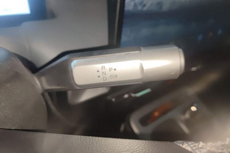 Used AION Y 2023 Plus 510 Enjoy Edition Gear Lever