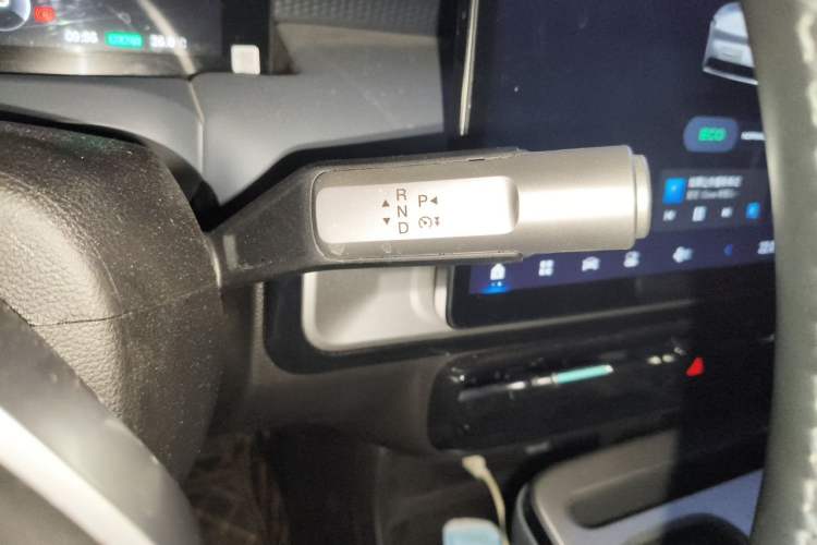 Used AION Y 2023 Plus 510 Enjoy Edition Gear Lever