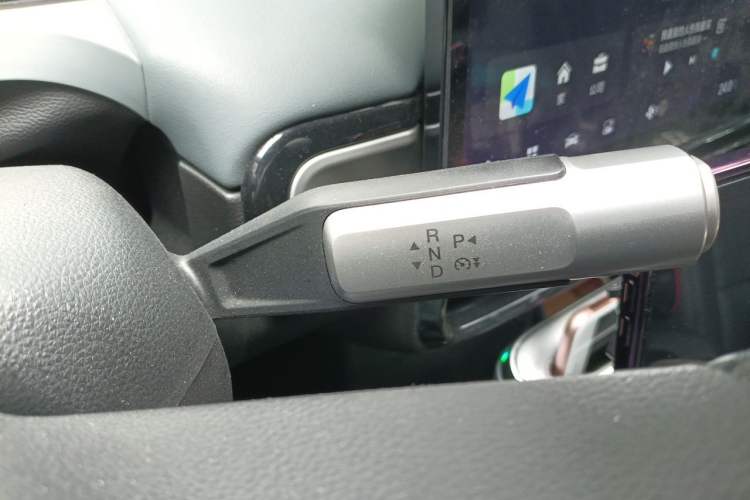 Used AION Y 2023 Plus 510 Smart Edition Gear Lever