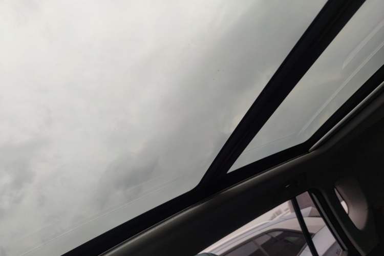 Used AION Y 2023 Plus 510 Smart Edition Headliner
