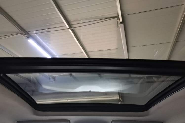 Used AION Y 2023 Plus 510 Smart Edition Headliner