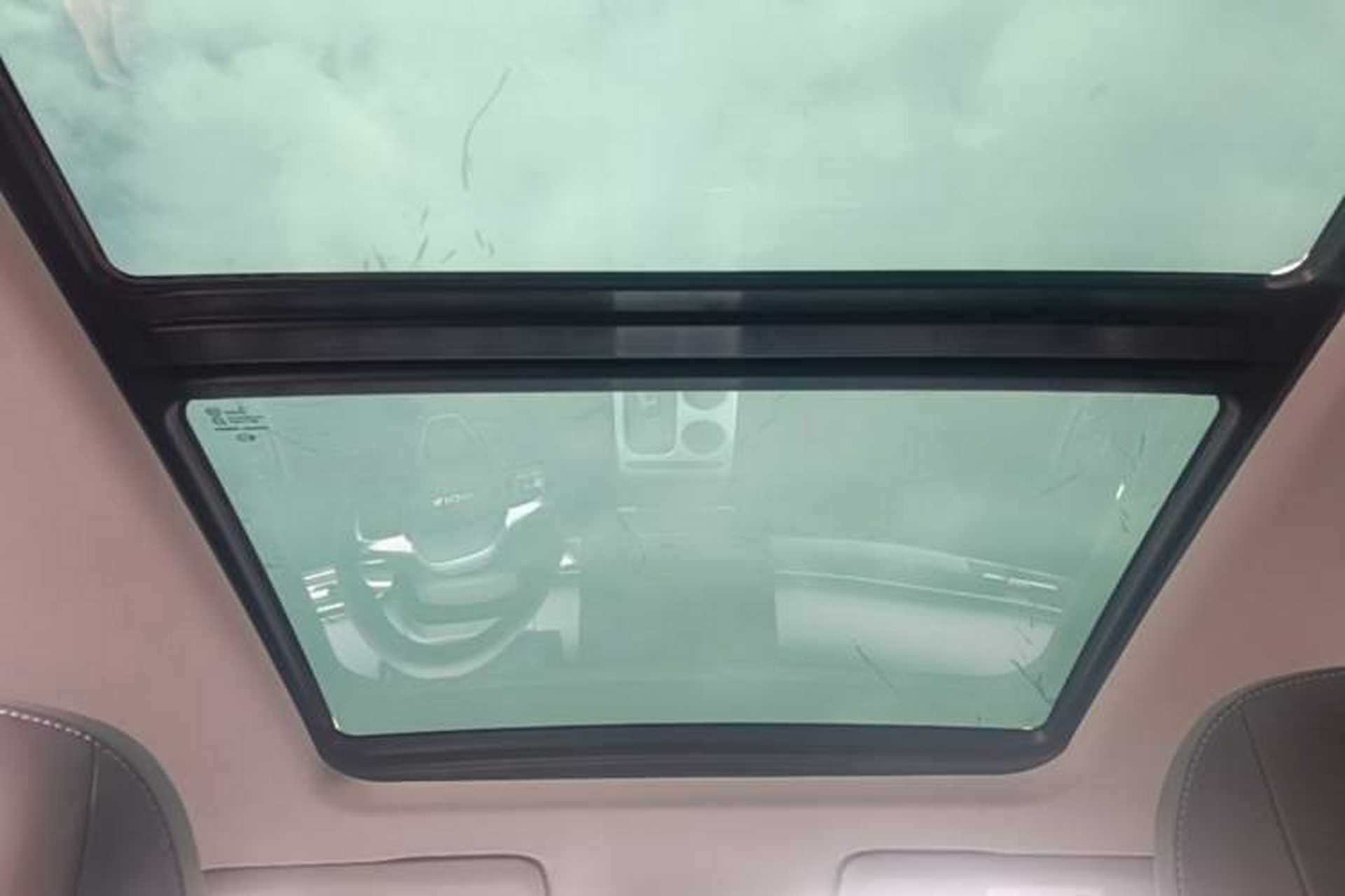 Used AION Y 2023 Plus 510 Smart Edition Headliner