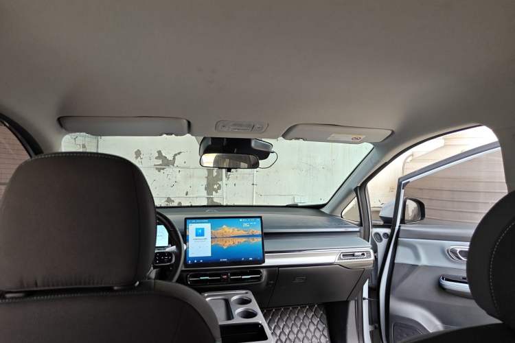 Used AION Y 2023 Plus 510 Enjoy Edition Headliner