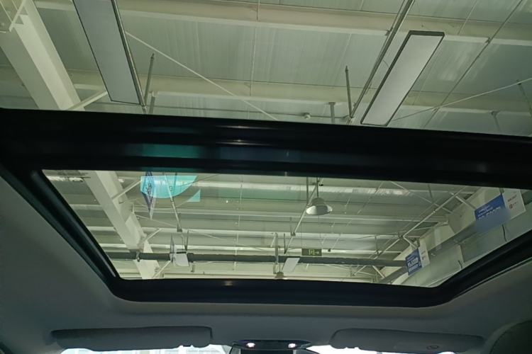 Used AION Y 2023 Plus 510 Smart Edition Headliner