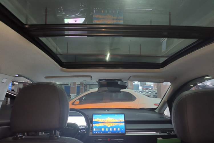 Used AION Y 2023 Plus 510 Smart Edition Headliner