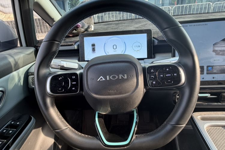 Used AION Y 2023 Plus 510 Smart Edition Interior 1
