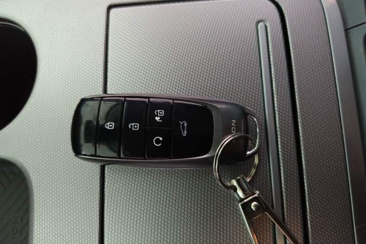 Used AION Y 2023 Younger Interior 1