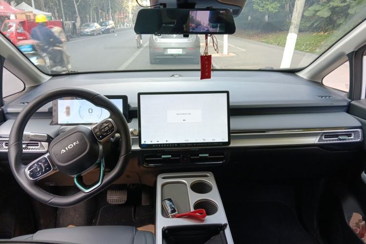 Used AION Y 2023 Younger Star Edition Interior 2