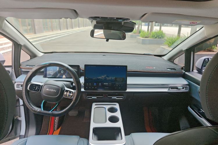 Used AION Y 2023 Younger Star Edition Interior 3