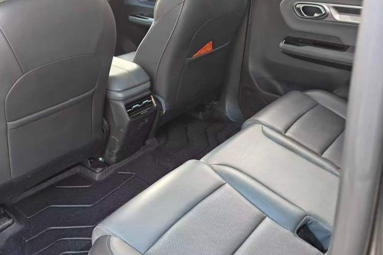 Used AION Y 2023 Plus 510 Smart Edition Interior 3
