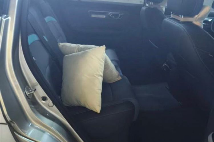 Used AION Y 2023 Plus 510 Smart Edition Interior 3
