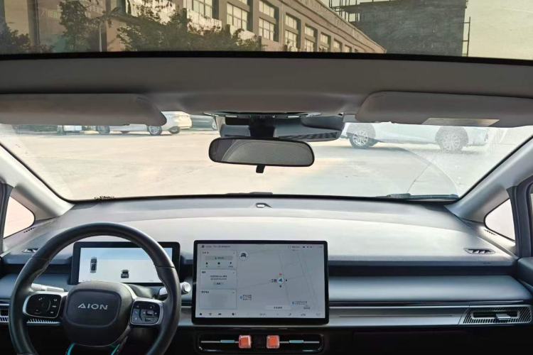 Used AION Y 2023 Plus 510 Smart Edition Interior 4