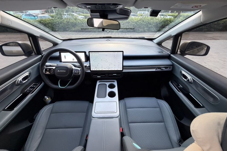 Used AION Y 2023 Plus 510 Smart Edition Interior 4
