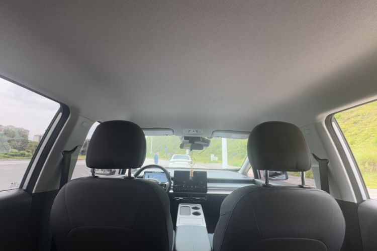 Used AION Y 2023 Younger Interior 5