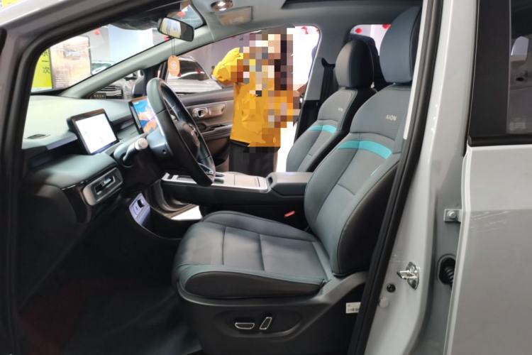 Used AION Y 2023 Younger Star Edition Left Front Seat