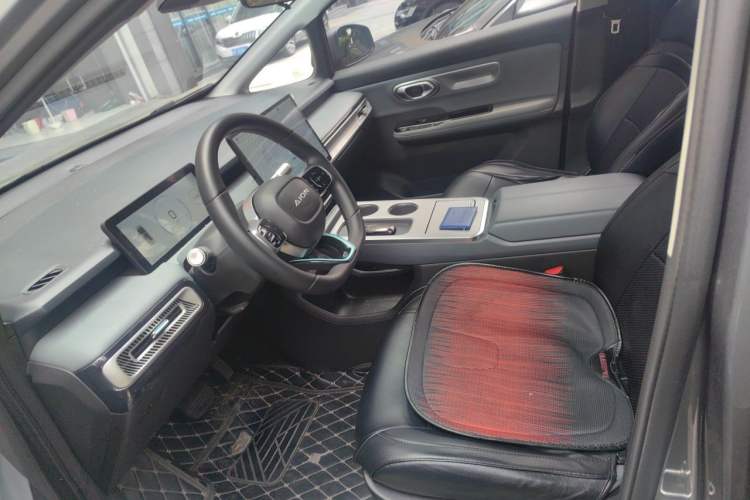 Used AION Y 2023 Plus 510 Enjoy Edition Left Front Seat