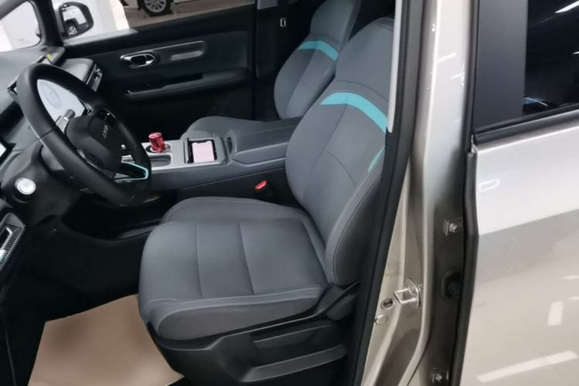 Used AION Y 2023 Plus 510 Enjoy Edition Left Front Seat