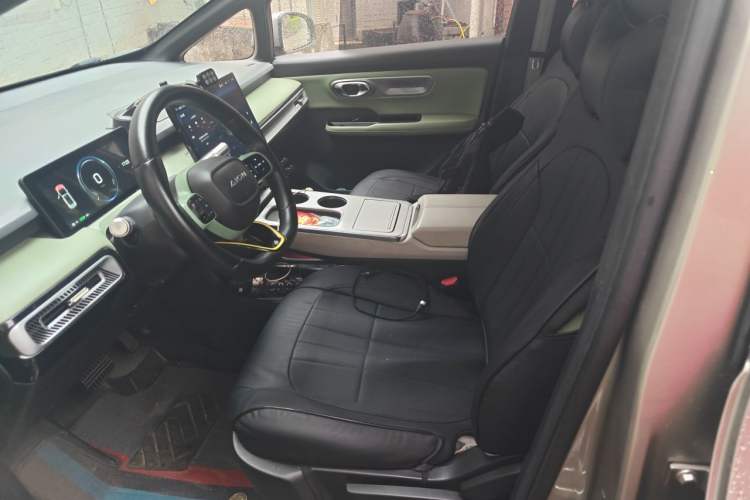 Used AION Y 2023 Plus 510 Enjoy Edition Left Front Seat
