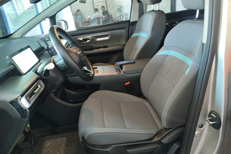 Used AION Y 2023 Plus 510 Enjoy Edition Left Front Seat