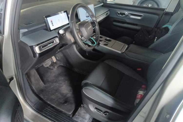 Used AION Y 2023 Plus 510 Smart Edition Left Front Seat
