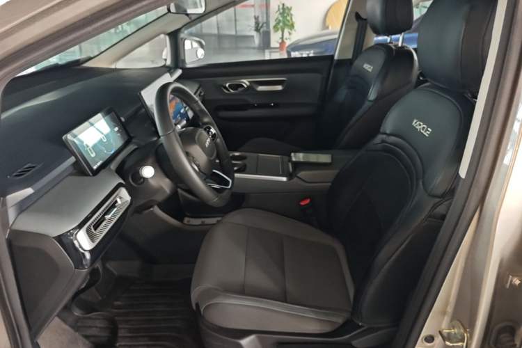 Used AION Y 2023 Plus 510 Enjoy Edition Left Front Seat
