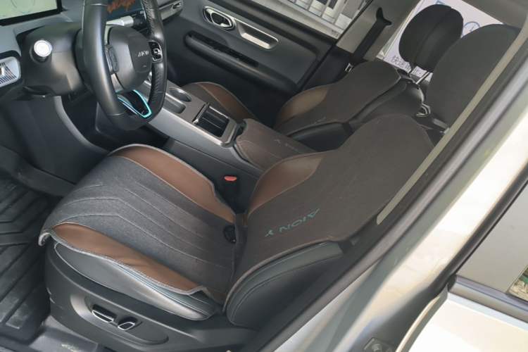 Used AION Y 2023 Younger Star Edition Left Front Seat