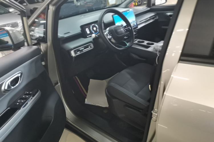 Used AION Y 2023 Plus 510 Enjoy Edition Left Front Seat
