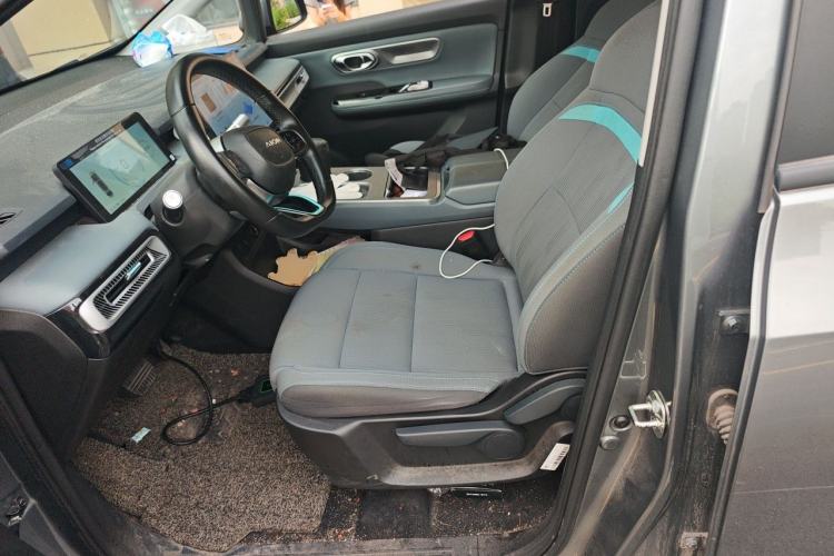 Used AION Y 2023 Younger Left Front Seat