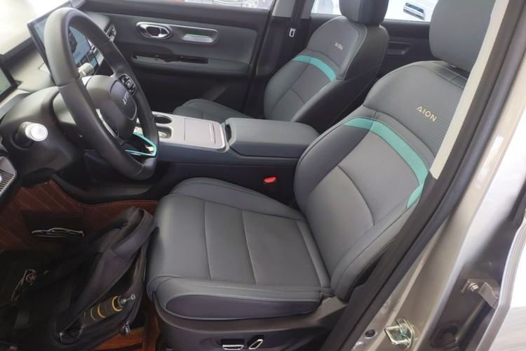 Used AION Y 2023 Plus 510 Smart Edition Left Front Seat