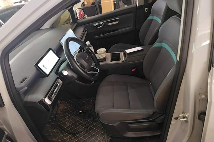 Used AION Y 2023 Plus 610 Enjoyment Edition Ternary Lithium Left Front Seat