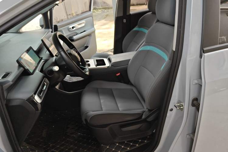 Used AION Y 2023 Plus 510 Enjoy Edition Left Front Seat