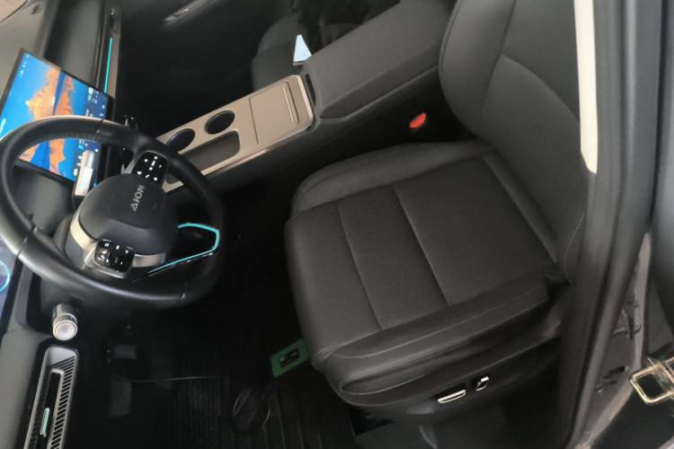 Used AION Y 2023 Plus 510 Smart Edition Left Front Seat