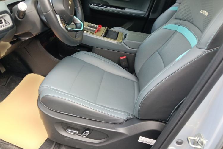 Used AION Y 2023 Younger Star Edition Left Front Seat