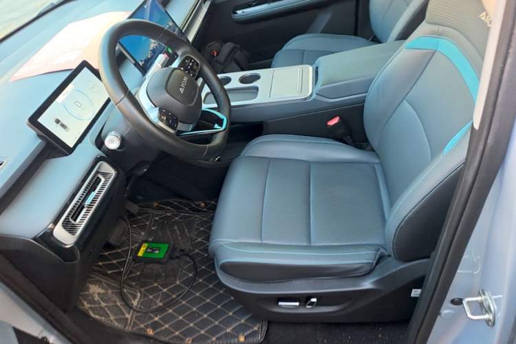 Used AION Y 2023 Younger Star Edition Left Front Seat