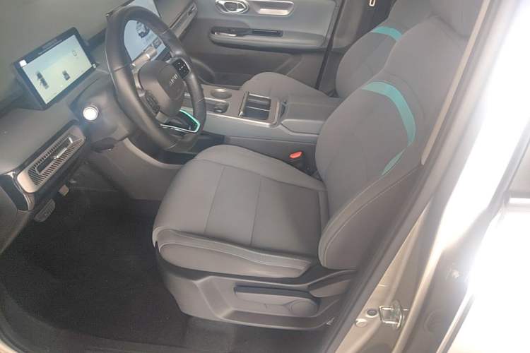 Used AION Y 2023 Plus 610 Enjoyment Edition Ternary Lithium Left Front Seat