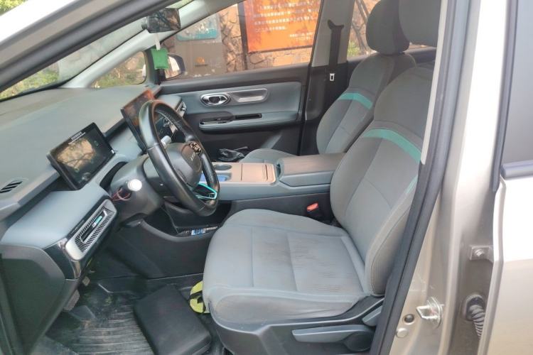 Used AION Y 2023 Younger Left Front Seat