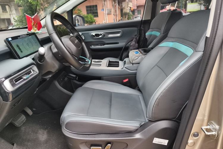 Used AION Y 2023 Plus 510 Smart Edition Left Front Seat