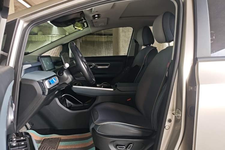 Used AION Y 2023 Plus 510 Smart Edition Left Front Seat