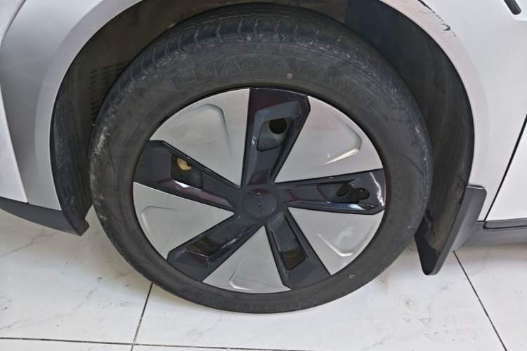 Used AION Y 2023 Younger Left Front Wheel Hub