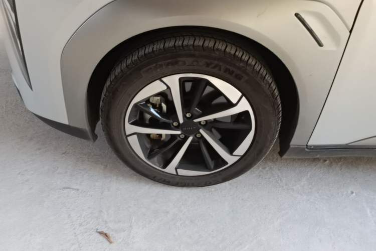 Used AION Y 2023 Younger Star Edition Left Front Wheel Hub